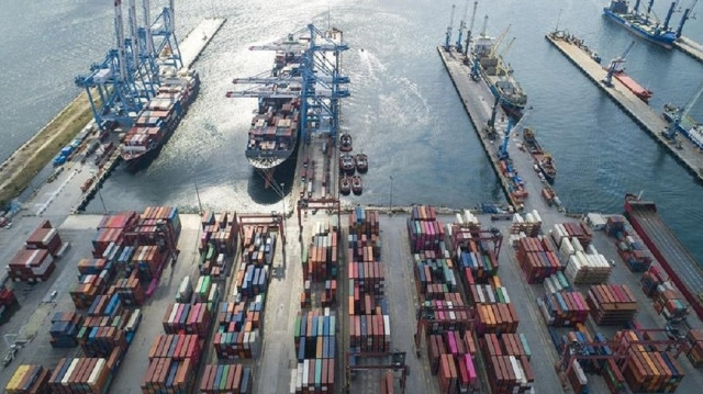 Türkiye’s exports hit .3B in November | Turkey Economy