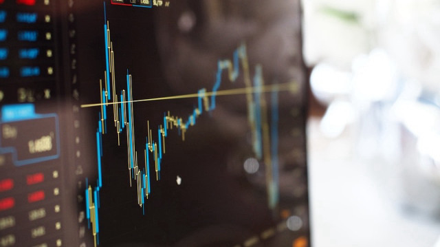 Les marchés vont particulièrement scruter l'indicateur PCE, après la forte déception provoquée cette semaine par les déclarations prudentes de la Fed sur ses futures baisses de taux.