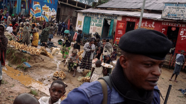 Les déplacés affluent dans la ville de Lubero, alors que les soldats des Forces armées de la RDC (FARDC) tentent de contenir l'offensive des rebelles du M23, qui se sont emparés de plusieurs villes ces derniers jours.