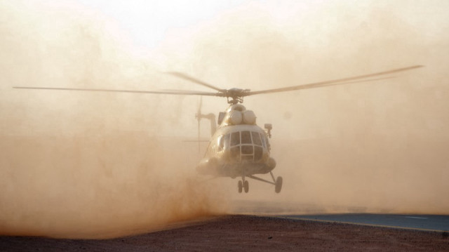 Un hélicoptère ambulance décolle d'un centre médical à al-Hisha sur la route de Syrte, le 16 septembre 2011.