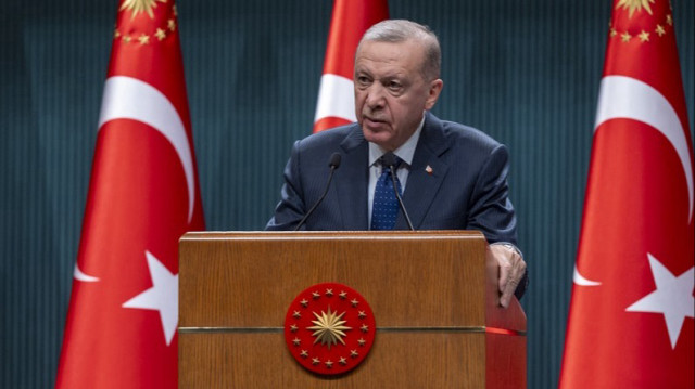 Le Président turc, Recep Tayyip Erdogan, lors d'une conférence de presse après avoir présidé la réunion du cabinet dans le complexe présidentiel d'Ankara, en Turkiye, le 23 décembre 2024.