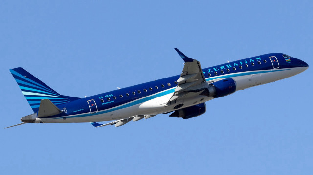 L'avion de ligne de la compagnie Azerbaijan Airlines reliant Bakou à Grozny s'est écrasé à Aktau, au Kazakhstan.