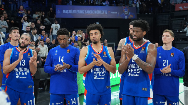 Anadolu Efes, THY EuroLeague'de 7. sırada yer alıyor.