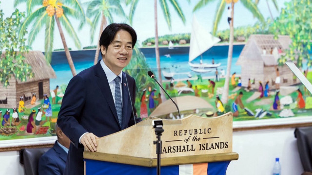 Le président taïwanais Lai Ching-te s'adressant au Parlement à Majuro, dans les Îles Marshall, le 3 décembre 2024.