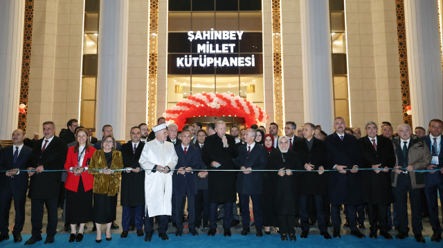 Cumhurbaşkanı Erdoğan, Gaziantep Şahinbey Millet Kütüphanesi'nin açılışını yaptı.