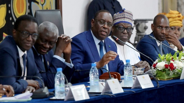 Le président sénégalais Macky Sall (c) s'exprime lors du Dialogue national au Palais de la République à Dakar, le 31 mai 2023. 