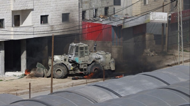 Les forces israéliennes lors de raids militaires dans de la ville de Tubas en Palestine occupée, le 13 janvier 2024.