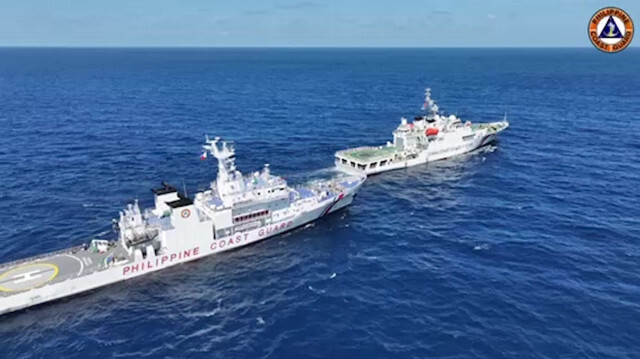 Le navire philippin BRP Teresa Magbanua a été déployé au début du mois de février pour patrouiller dans les eaux entourant le haut-fond de Scarborough, un riche lieu de pêche en mer de Chine méridionale, et pour "assurer la sécurité des pêcheurs philippins dans la zone".