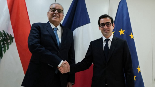 Le ministre libanais des Affaires étrangères, Abdallah Bou Habib et son homologue français, Stéphane Séjourné, à New York, le 23 janvier 2024.