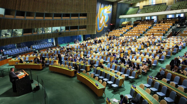 Réunion de l'Assemblée générale pour une session spéciale dans la salle de l'Assemblée générale au siège des Nations unies, le 14 novembre 2022, à New York.