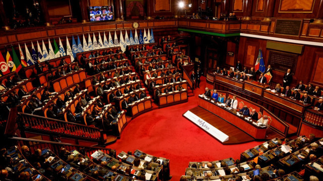 Парламент Италии призывает правительство поддержать прекращение огня в ...
