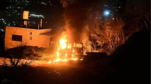 Depuis plusieurs jours, des colons israéliens brûlent des propriétés des palestiniens avec la protection de l'armée comme ici à Huwarrah, Naplouse en Palestine le 12 février 2024.