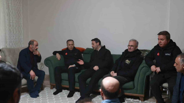 İçişleri Bakanı Ali Yerlikaya ile Enerji ve Tabii Kaynaklar Bakanı Alparslan Bayraktar
