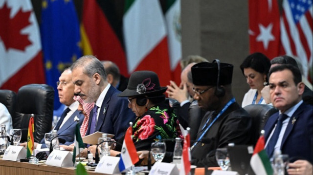 Le ministre des Affaires étrangères, Hakan Fidan (G) a rencontré ses homologues dans le cadre de la réunion des ministres des Affaires étrangères du G20 à Rio de Janeiro, au Brésil, le 22 février 2024.