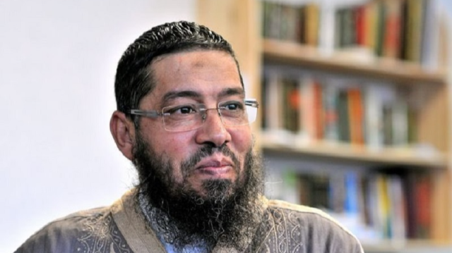 L'imam Mahjoub Mahjoubi, interpellé en vue d'une possible expulsion.