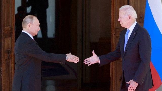 Le président russe, Vladimir Poutine et son homologue américain, Joe Biden.