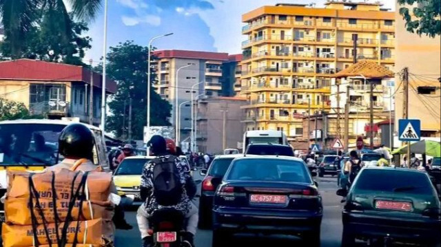 Circulation dans le centre de Conakry, la capitale guinéenne.