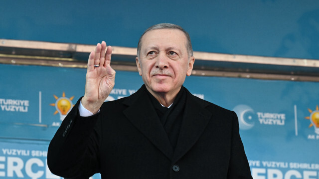 Le président du AK Parti, Recep Tayyip Erdoğan, a participé au rassemblement organisé par son parti sur le boulevard du 29 octobre à Denizli, le 22 février 2024.