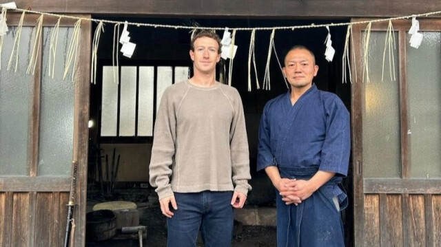Le multimilliardaire américain de 39 ans, Mark Zuckerberg, a publié dimanche 25 février 2024 sur les réseaux sociaux des images de sa tounée en Asie, lors de son passage au Japon.