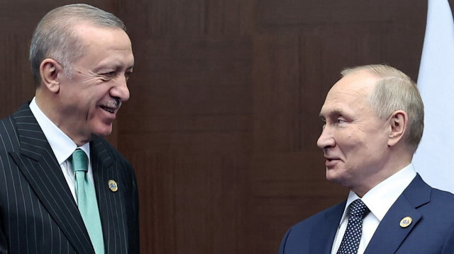 Le président de la République de Türkiye, Recep Tayyip Erdoğan et son homologue russe, Vladimir Poutine.