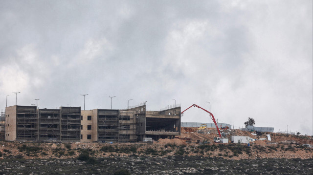 İsrail, işgal altındaki Batı Şeria'da 3 bin 300'den fazla yasa dışı konut inşa planını onaylayacağı bildirilmişti.