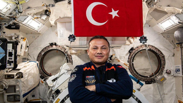 Alper Gezeravcı