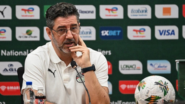 L'entraîneur de l'Égypte, Rui Vitoria, parle lors d'une conférence de presse au stade Laurent Pokou à San Pedro le 27 janvier 2024, à la veille des huitièmes de finale entre l'Égypte et la RD Congo lors de la CAN 2024.