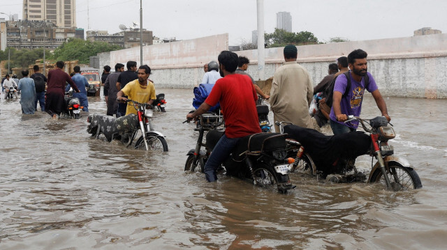 باكستان.. مصرع شخصين في فيضانات جراء الأمطار الغزيرة