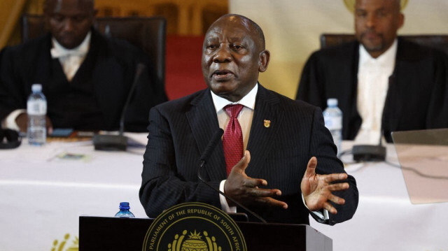 Le président sud-africain Cyril Ramaphosa prononce le discours sur l'état de la nation à l'hôtel de ville du Cap, le 8 février 2024. 