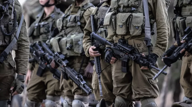İsrail ordusu ek askere ihtiyaç duyuyor.