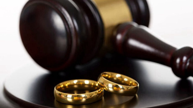 Yargıtay'dan yurt dışında boşananları ilgilendiren emsal karar
