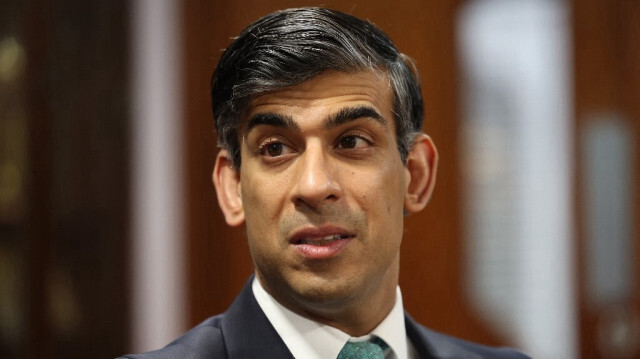 Le Premier ministre britannique Rishi Sunak, lors d'une visite à la mosquée dans le nord de Londres le 11 mars 2024.