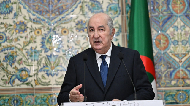 Le président algérien Abdelmadjid Tebboune tient une conférence de presse à Alger, en Algérie, le 21 novembre 2023.
