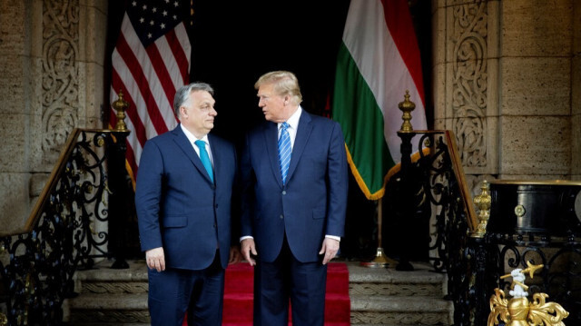 Le Premier ministre de Hongrie, Viktor Orbán et l'ancien président américain, Donald Trump, lors de leur rencontre à la résidence de Trump à Mar-a-Lago, à Palm Beach, en Floride, le 8 mars 2024.
