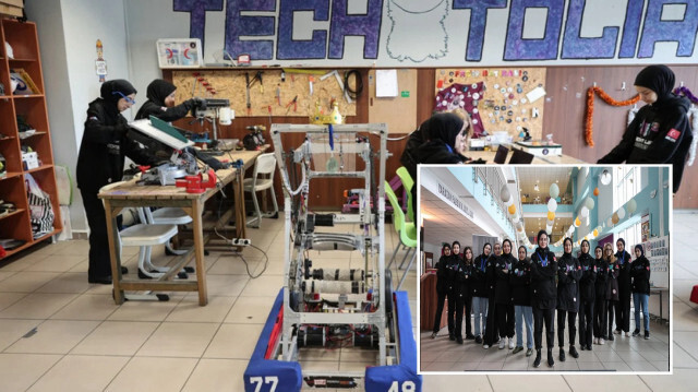 Kız öğrencilerden oluşan Türk robot takımı: New York'ta büyük başarıya imza attı