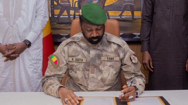 Le président de la transition militaire au Mali, le chef de l'État, le Colonel Assimi Goita