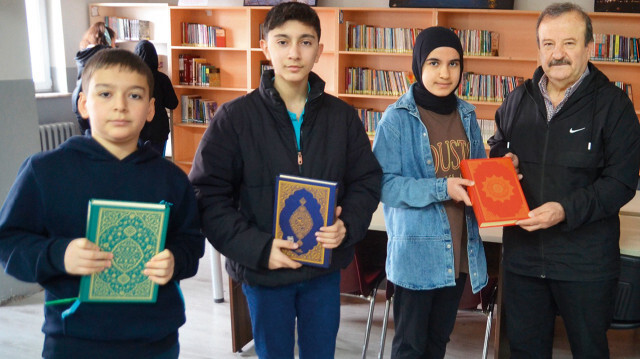 'Ramazan ayında Kur'an-ı Kerim'i olmayan okul kütüphanesi kalmasın' temalı yeni bir proje hayata geçti.