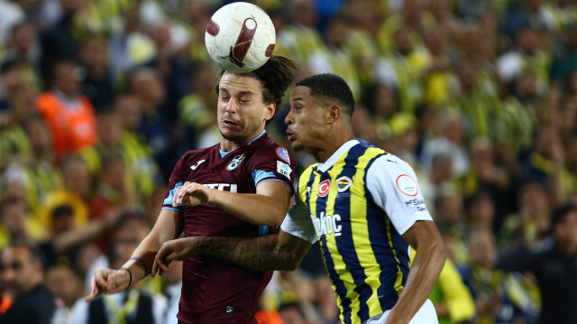 Ligin ilk yarısında Kadıköy'de oynanan mücadeleyi 3-2 Trabzonspor kazanmıştı. 