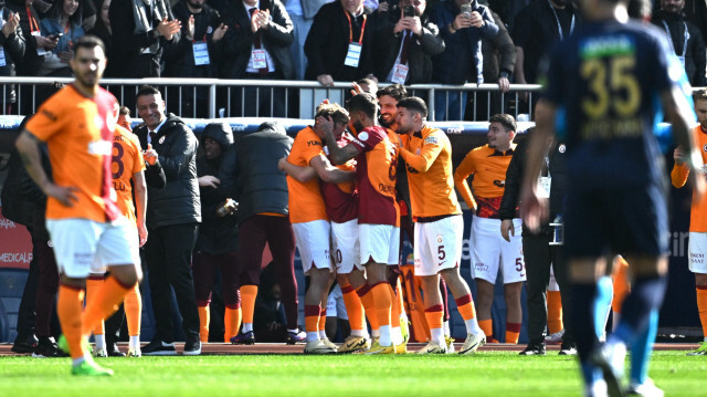 Galatasaray son dakikada bulduğu golle üç puanı aldı.
