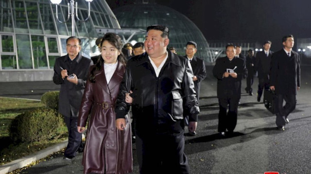 Le chef d'Etat nord-coréen Kim Jong Un et sa fille Ju Ae.