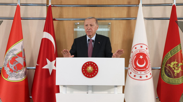 Cumhurbaşkanı Recep Tayyip Erdoğan, 4. Kolordu Komutanlığı'ndaki iftarda askerlerle bir araya geldi. Cumhurbaşkanı Erdoğan, programda konuşma yaptı.
