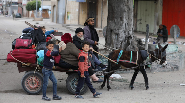 Famille de déplacés palestiniens à Gaza, le 18 mars 2024.
