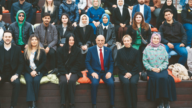 Turgut Altınok.