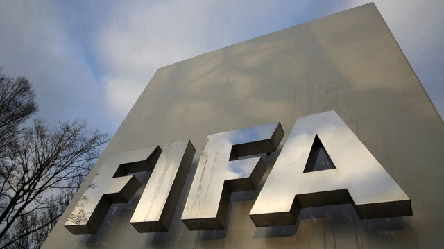 FIFA 6 kulübe transfer yasağı getirdi