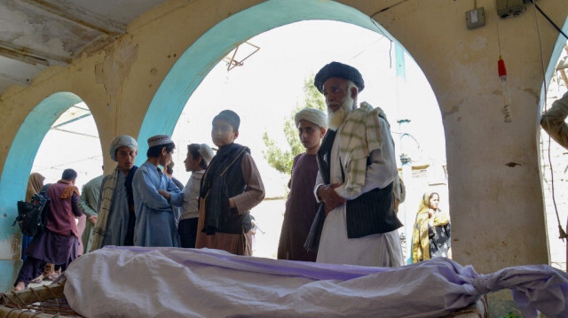 Un attentat suicide a tué trois personnes et en a blessé 12 autres le 21 mars 2024 dans la ville afghane de Kandahar.