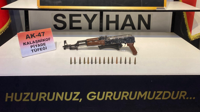 Adana'da evin odunluğunda çuval içinde kalaşnikof piyade tüfeği bulundu