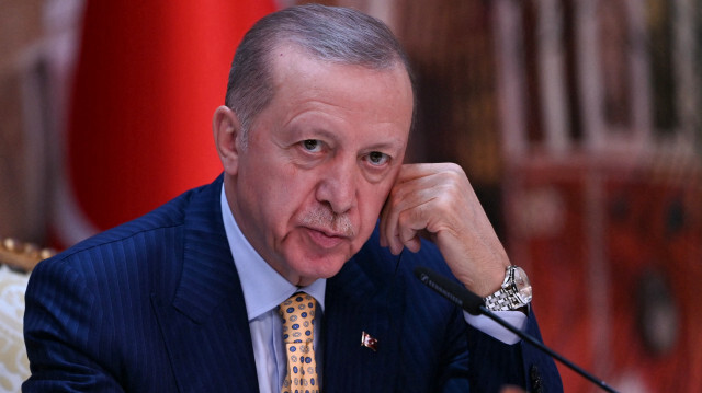 Le président turc Recep Tayyip Erdogan participant à une conférence de presse au bureau présidentiel de Dolmabahce à Istanbul, le 8 mars 2024.