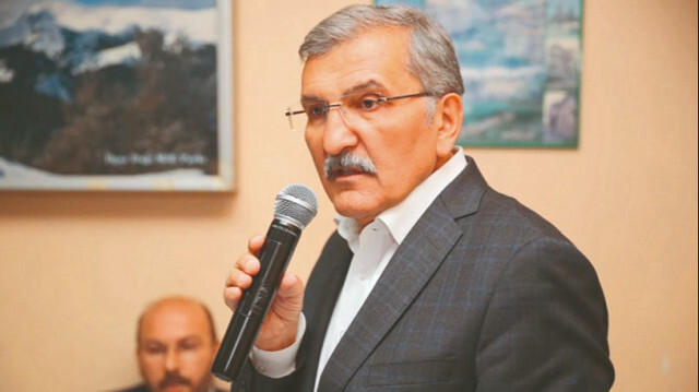 Murat Aydın.