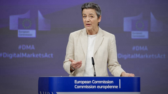 Margrethe Vestager, vice-présidente de la Commission européenne chargée de l'adaptation de l'Europe à l'ère numérique et commissaire à la concurrence, donne une conférence de presse sur les enquêtes menées par l'UE contre Apple, Google et Meta dans le cadre de la nouvelle loi sur le numérique, au siège de l'UE à Bruxelles, le 25 mars 2024. 