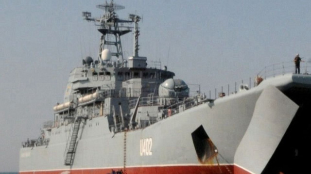 Ukrayna duyurdu: Rusların çıkarma gemisini vurduk